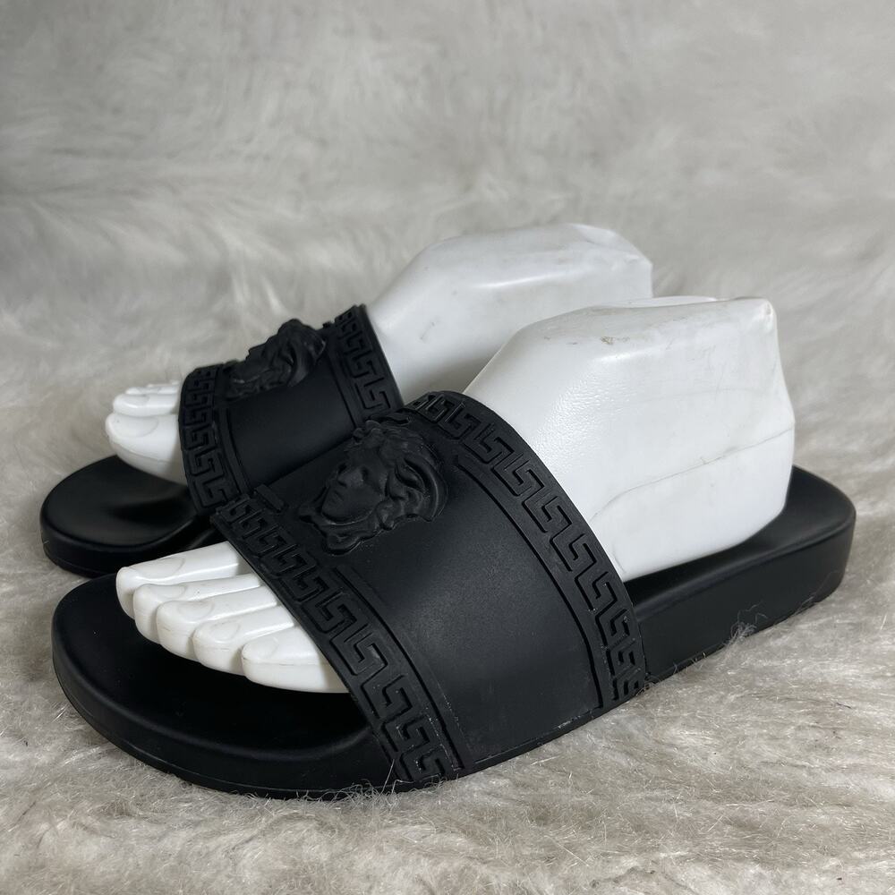 Versace Medusa Greca Pool Slides Black Rubber Sandals Size 7 Made Italy Men’s